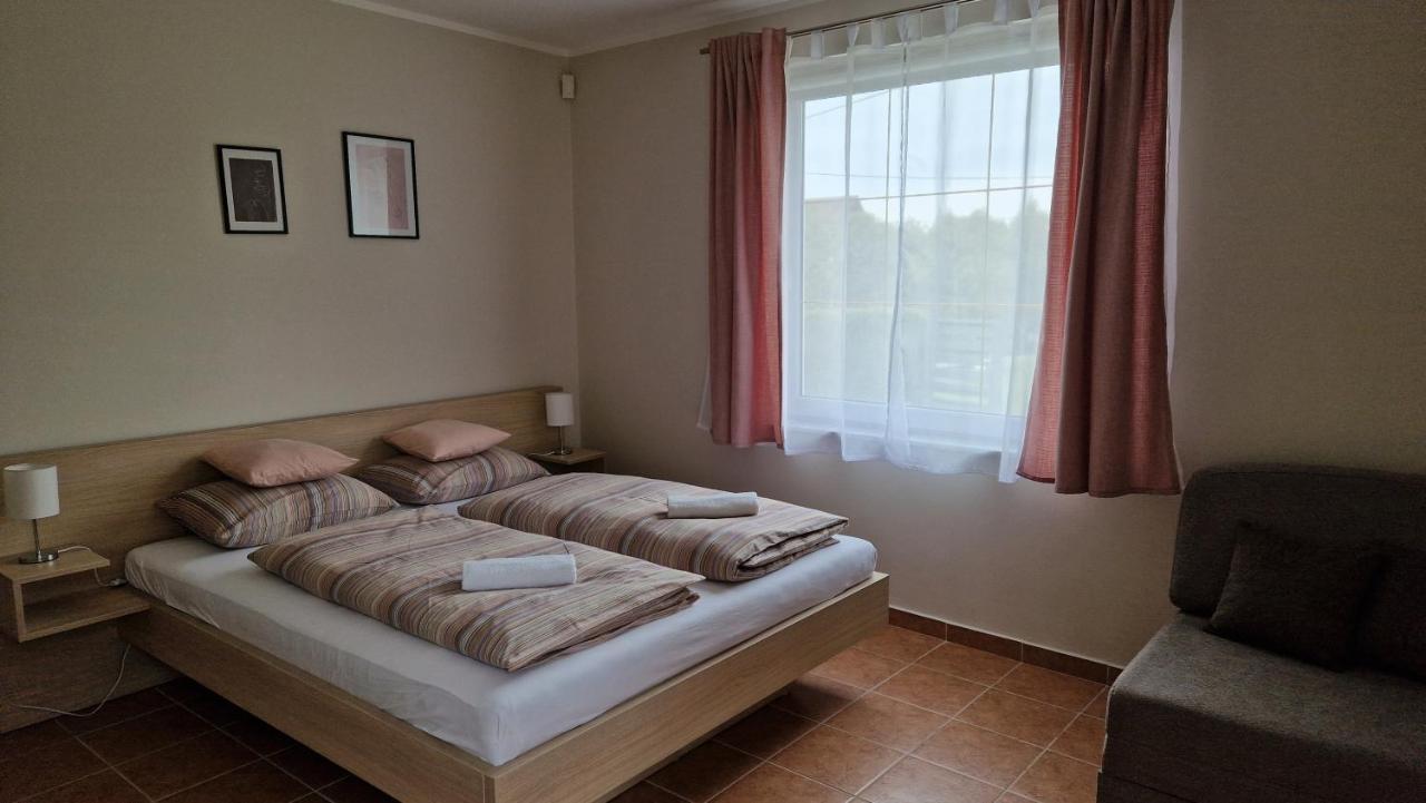 Silence Apartmanhaz Залакарош Экстерьер фото