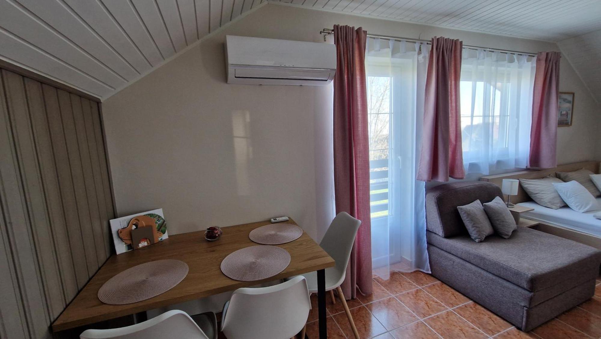 Silence Apartmanhaz Залакарош Экстерьер фото